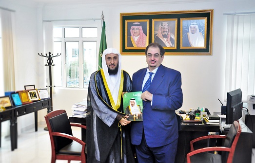 المدير التنفيذي لجامعة المدينة العالمية يلتقي الملحق الثقافي السعودي بماليزيا