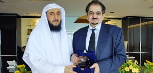زيارة الملحق الثقافي السعودي في ماليزيا لمقر جامعة المدينة العالمية الرئيس