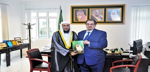 المدير التنفيذي يلتقي الأستاذ الدكتور زايد الحارثي بمقر الملحقية الثقافية السعودية