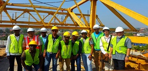 كلية الهندسة تنظم زيارة طلابية لأحد المشاريع في كلانج كلية الهندسة تنظم زيارة طلابية لأحد المشاريع في كلانج