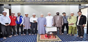 Community Service: Distribution Waqf Al-Quran, Surau Nahdhatul Islam, Shah Alam Community Service: Distribution Waqf Al-Quran, Surau Nahdhatul Islam, Shah Alam