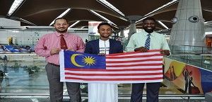 مغادرة طالب جامعة المدينة العالمية عبد الوافي زاكي إلى المملكة العربية السّعودية ممثلاً لدولة ماليزيا في مسابقة الملك عبد العزيز الدولية لحفظ القرآن الكريم