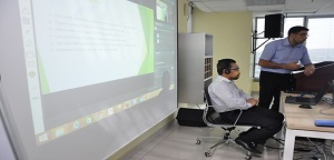 Latihan: Portal Akademik dan Program WizIQ
