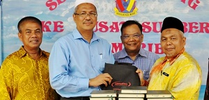 Community Service: Distribution Waqf Al-Quran at SK Morib, Banting