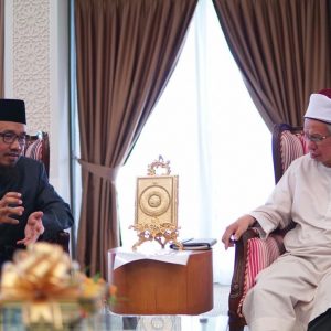 Kunjungan ke Pejabat Menteri di Jabatan Perdana Menteri (Hal Ehwal Agama)