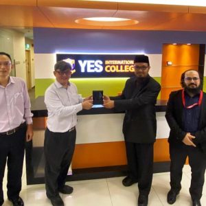 Kunjungan ke YES International College
