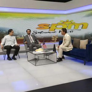 Saluran TV Malaysia (TV1) menjadi hos kepada Ketua Pegawai Eksekutif Al-Madinah International University, Dr. Abdullah Saad A. Alarefi